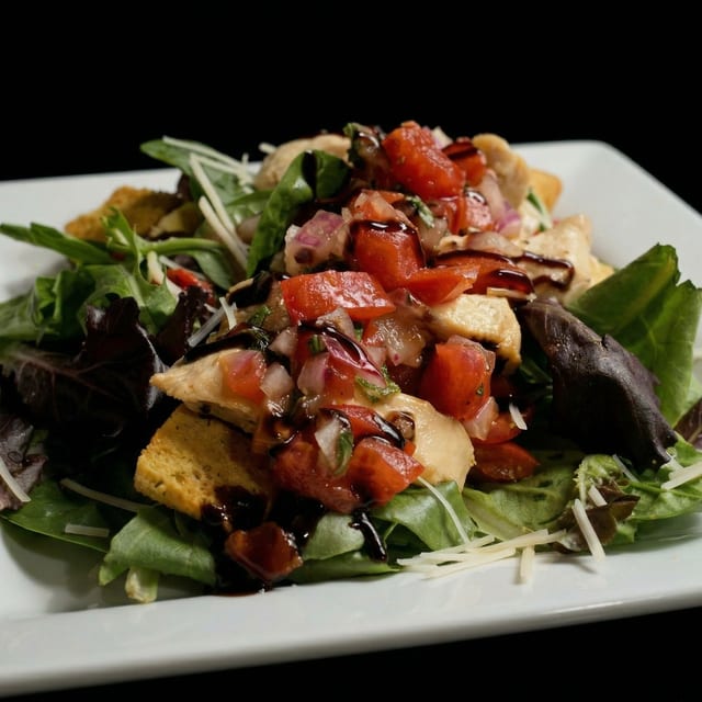 Insalata Bruschetta.